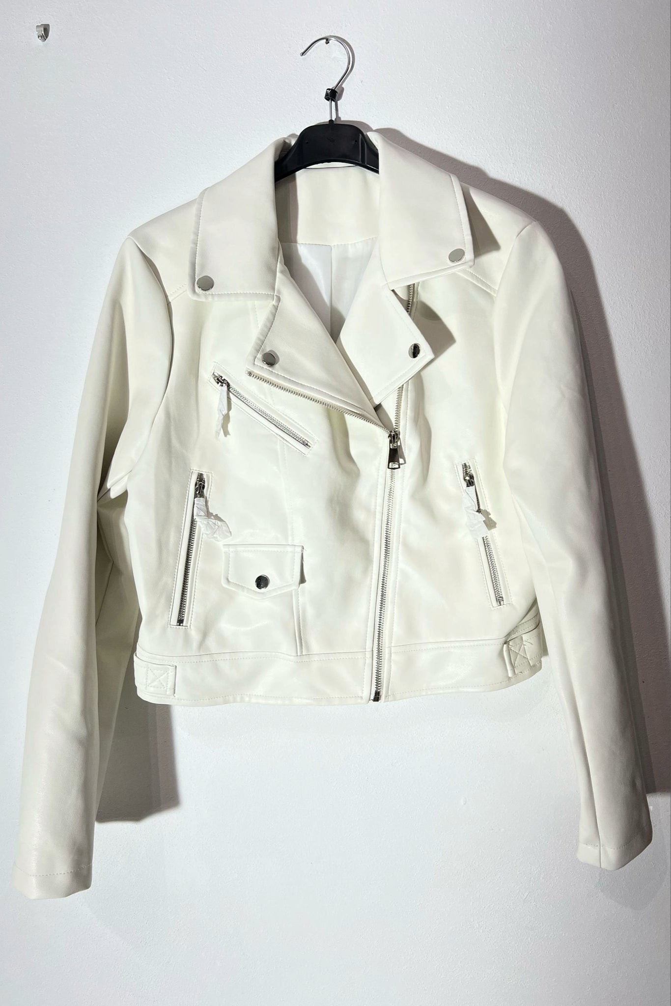 Chiodo Raky White