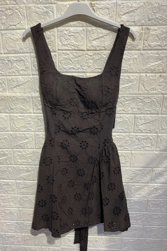 Dress Dolly