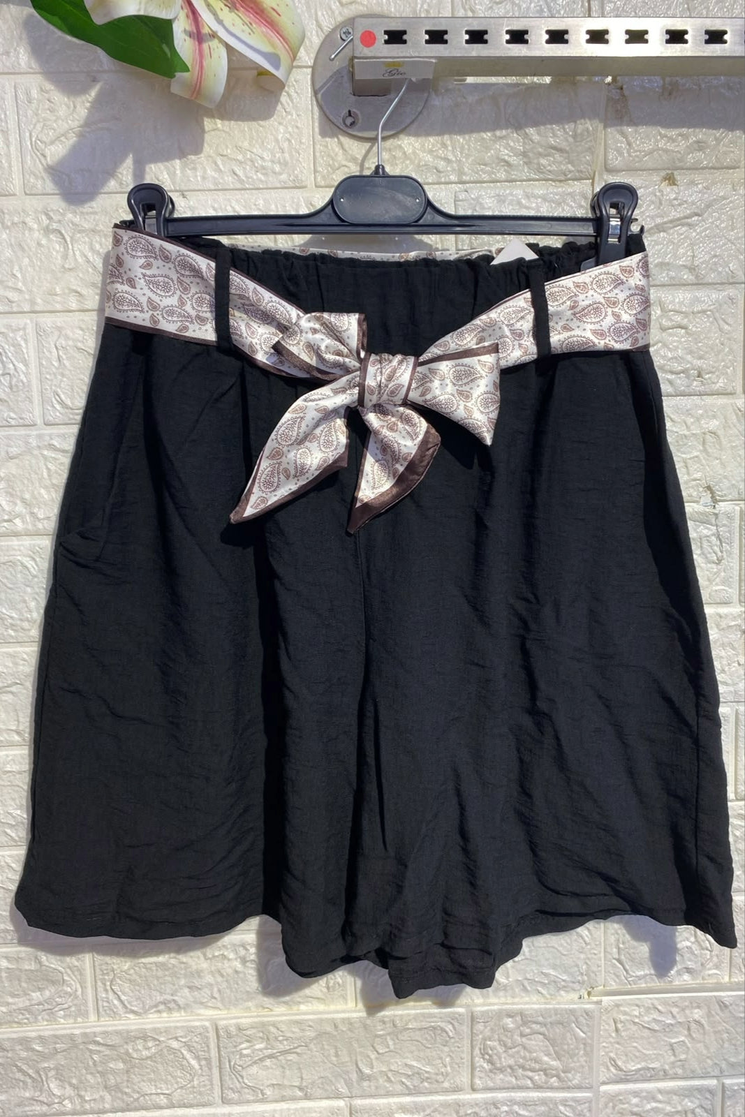 Shorts in viscosa