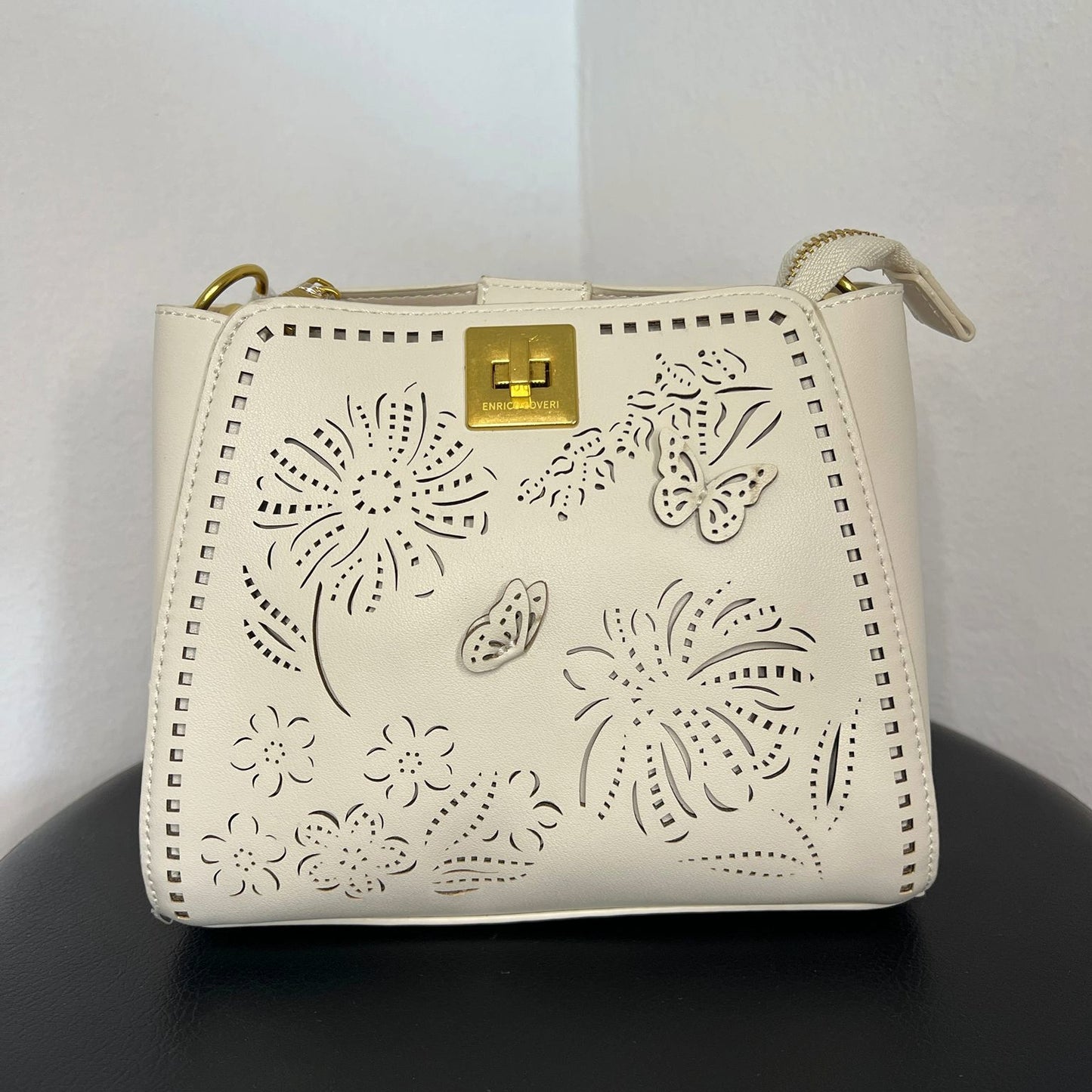 Borsa Sally