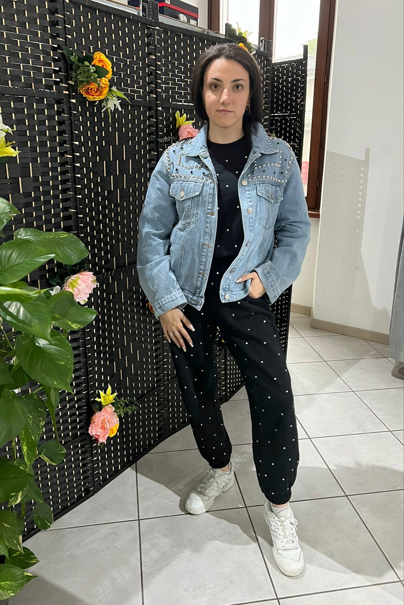 Giacca in Jeans con borchie e strass