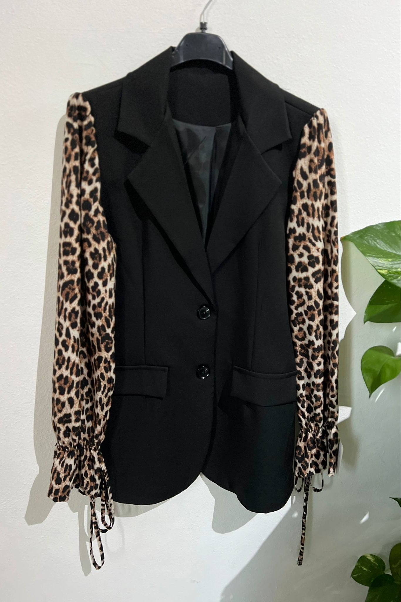 Blazer Moncheri Leo